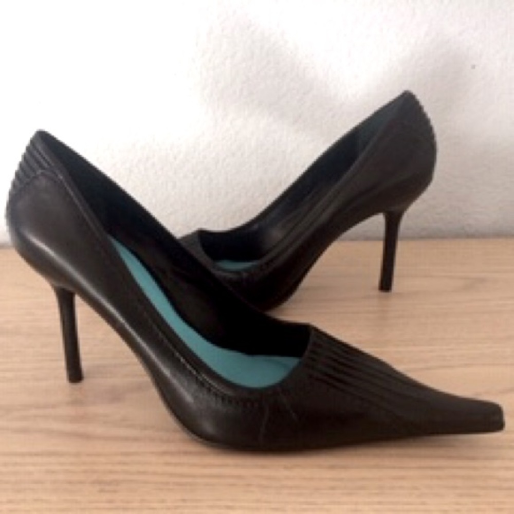 Rare Vintage Michelle K Leather Pumps